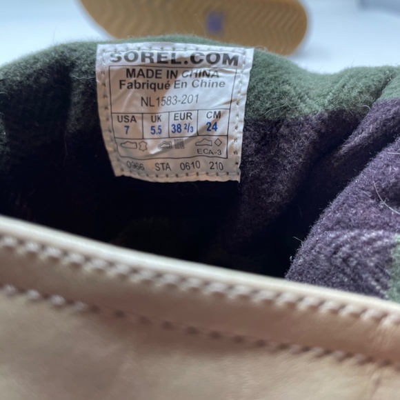 Sorel knee high boots size 7 - Picture 11 of 13